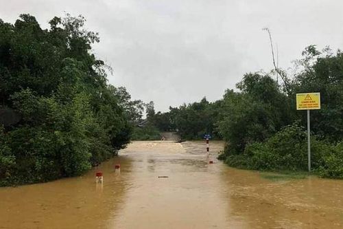 Quảng Bình: 13 bản vùng biên cùng hơn 3000 người bị cô lập sau bão số 5