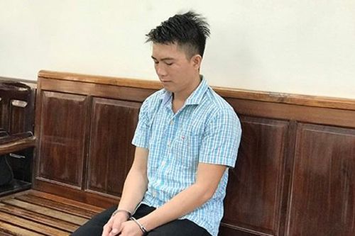 Hiếp dâm bé gái 7 tuổi, 'yêu râu xanh' lĩnh 18 năm tù