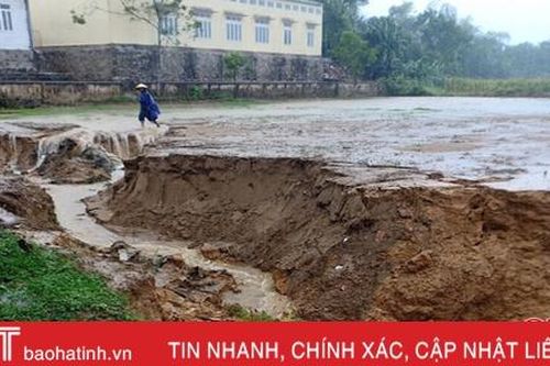 Mưa lớn khiến nhiều điểm ở Vũ Quang sạt lở nghiêm trọng