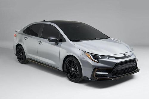 Toyota Corolla phiên bản đặc biệt chốt giá hơn 600 triệu đồng
