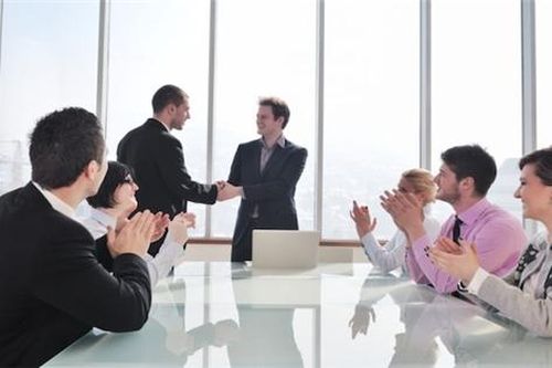 Xây dựng 'ngân hàng tín nhiệm' sau khủng hoảng