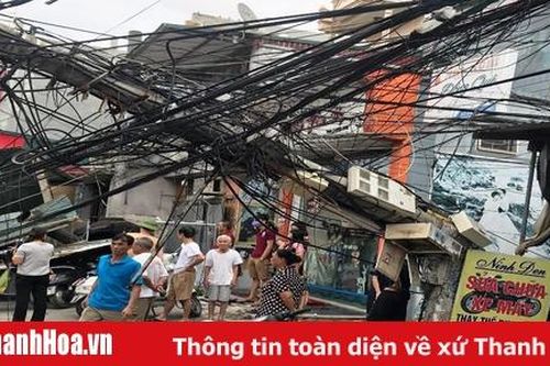 Điện lực Thành phố Thanh Hóa nỗ lực khắc phục sự cố do cơn bão số 5 gây ra