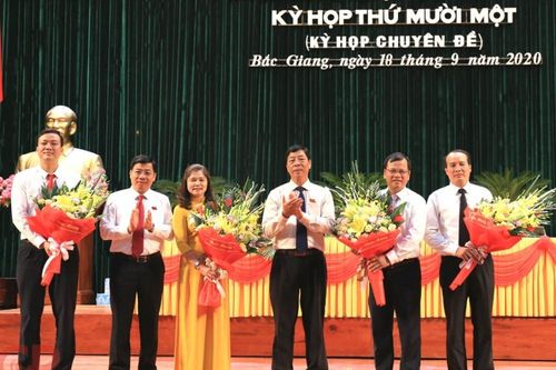 Hai Bí thư Huyện ủy được bổ nhiệm làm Phó Chủ tịch UBND tỉnh Bắc Giang