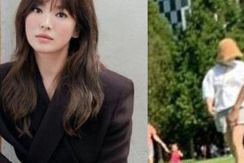 Sau khi bị lộ ngoại hình thật qua hình do người qua đường chụp, Song Hye Kyo lần đầu có động thái mới gây chú ý
