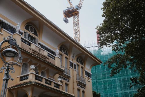 Cảnh xuống cấp của Bảo tàng Mỹ thuật TP.HCM