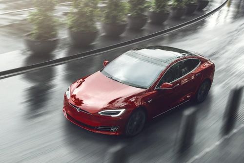 Tài xế ngủ gật khi lái ôtô ở tốc độ 160 km/h