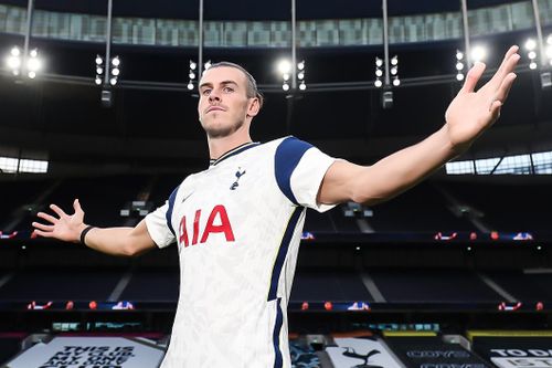 Bale lần đầu thăm sân một tỷ bảng của Tottenham