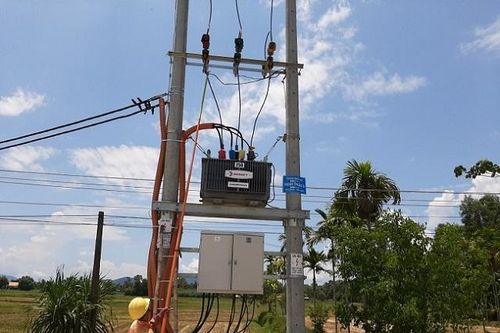 Hoàn thiện lưới điện tiếp nhận các xã ở huyện Nghĩa Hành