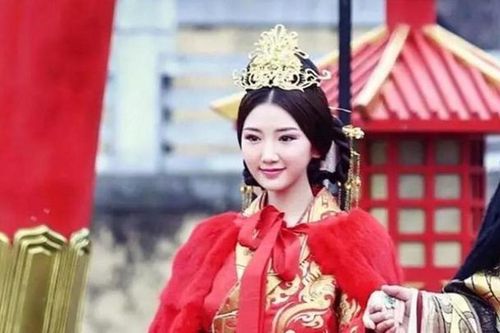 6 tuổi nhập cung làm Hoàng hậu, 15 tuổi trở thành Thái hậu