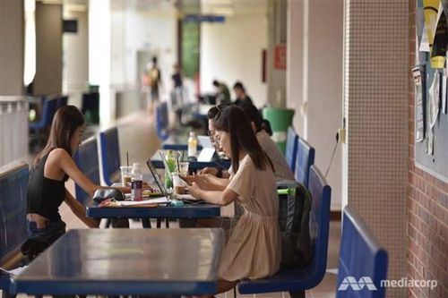 Singapore: Sinh viên quốc tế trở lại trường