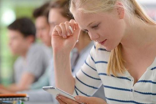 Đan Mạch: Sử dụng điện thoại cho mục đích tích cực trong giờ học