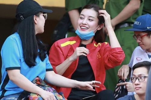 Sân Hàng Đẫy mở cửa trở lại đón cổ động viên bóng đá