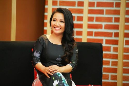 Vợ chồng Ngân Quỳnh 'Về nhà đi con' từng bị gia đình phản đối kịch liệt