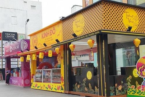 Khách hàng thờ ơ, nhiều cửa hàng bánh trung thu ảm đạm