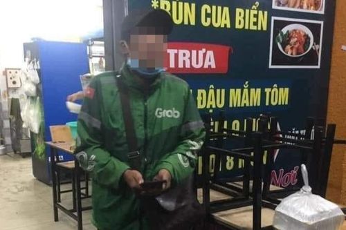 CĐM bức xúc chuyện nam shipper chạy 10km giao 2 hộp ốc lúc giữa đêm bị khách 'bom' hàng