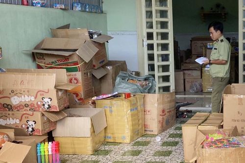 Gia Lai: Xử phạt 21,5 triệu đồng các cơ sở kinh doanh đồ chơi nhập lậu