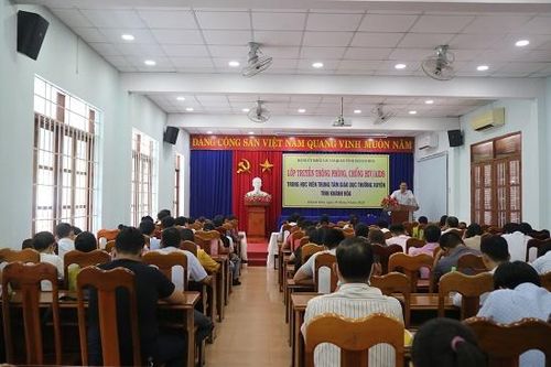 Tuyên truyền về phòng, chống HIV/AIDS