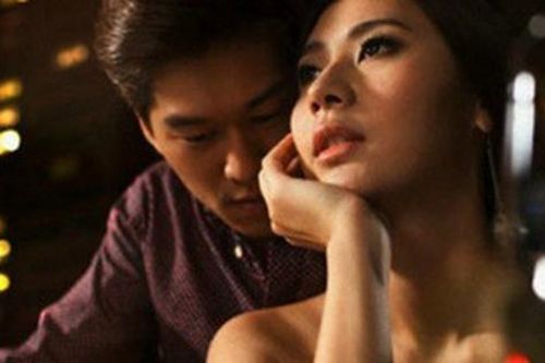 Hạnh phúc khi 2 lần làm mẹ đơn thân và cái kết buồn cho gã chồng tệ bạc