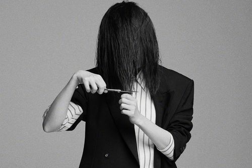 Nghê Ni cắt tóc để rũ bỏ hình tượng nhẹ nhàng