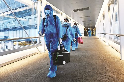 Chính thức 'mở cửa bầu trời': Gỡ vướng để đón khách