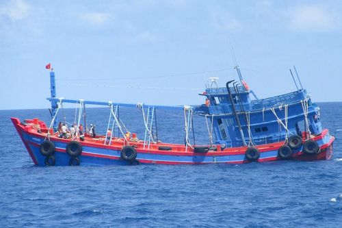 Phạt hành chính 800 triệu đồng đối với 1 chủ tàu cá vi phạm khai thác thủy sản