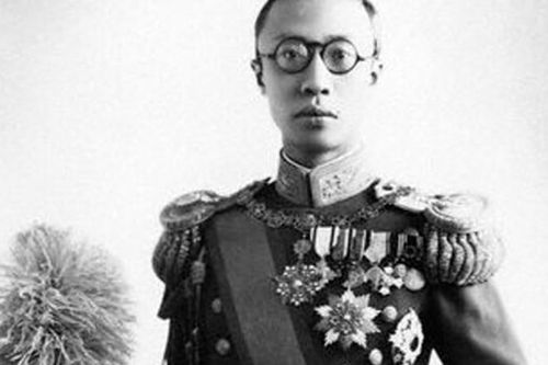 Hoàng đế Trung Hoa cuối cùng xin ở lại Liên Xô, nhưng bị từ chối?