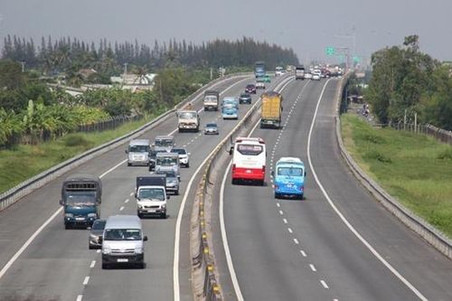 Lập đề án thu phí các tuyến đường cao tốc đầu tư bằng ngân sách