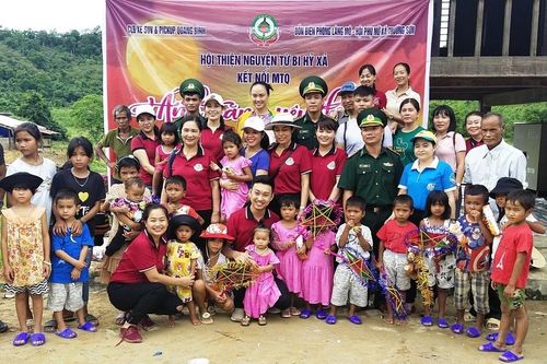 Quảng Bình: Tết Trung Thu ngập tràn yêu thương giữa đại ngàn