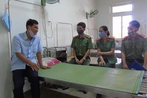 Khống chế thanh niên ngáo đá, Đại úy Công an bị thương