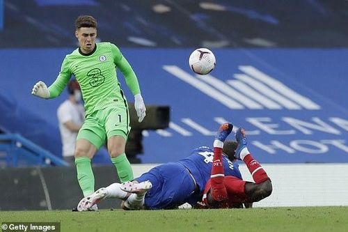 Hàng thủ thảm họa, Chelsea thua đau Liverpool