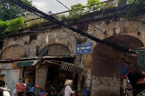 Dự án đục thông vòm cầu Phùng Hưng vẫn chưa hẹn ngày hoàn thiện