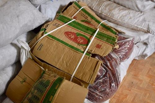 13 tấn thuốc đông y nghi nhập lậu từ Trung Quốc