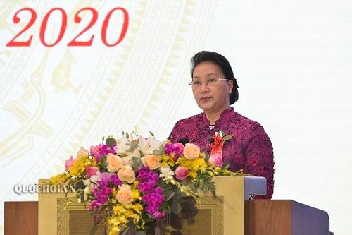 Chủ tịch Quốc hội dự Đại hội Thi đua yêu nước Văn phòng Quốc hội