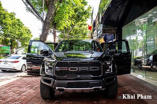 Ford F-150 Raptor 'cửa tự sát', hơn 4 tỷ đầu tiên về Hà Nội