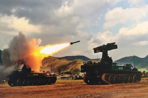 Gợi ý thay thế 'vệ sĩ' cho hệ thống phòng không S-300PMU1 của Việt Nam