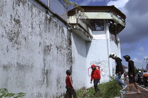 Tử tù án ma túy đào hầm vượt ngục như 'phim hành động'
