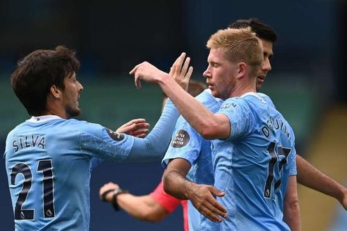 Ngôi sao De Bruyne tỏa sáng ở trận ra quân của Man City