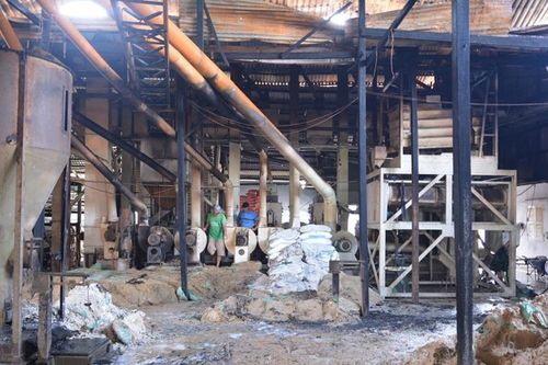 Cháy nhà máy xay, thiệt hại cả chục tỷ đồng