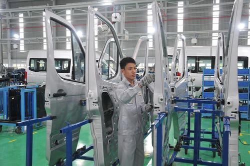 Gói kích thích kinh tế lần 2: Nên dài hạn và thực chất