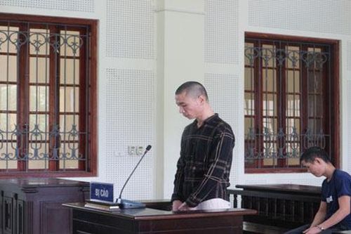 Đứa con lần thứ 4 hầu tòa, xin giảm án để về báo hiếu mẹ