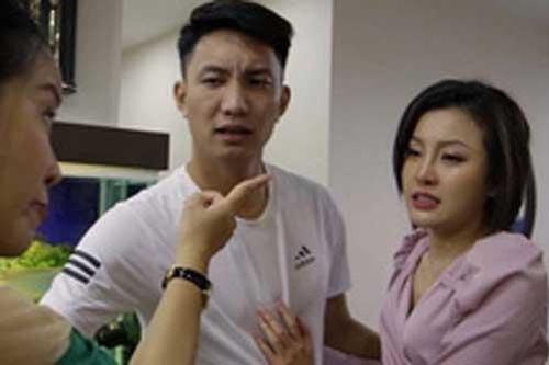 Thấy chồng không đeo nhẫn, tôi nghi ngờ nên đã thuê thám tử theo dõi để rồi phát hiện chuyện 'động trời'