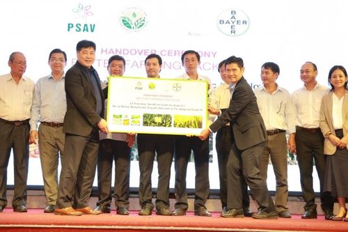 Khởi động dự án hỗ trợ nông hộ sản xuất nhỏ ứng phó với đại dịch Covid-19 và hạn mặn
