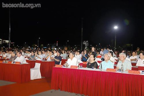 Chương trình nghệ thuật 'Sáng Mãi niềm tin theo Đảng'