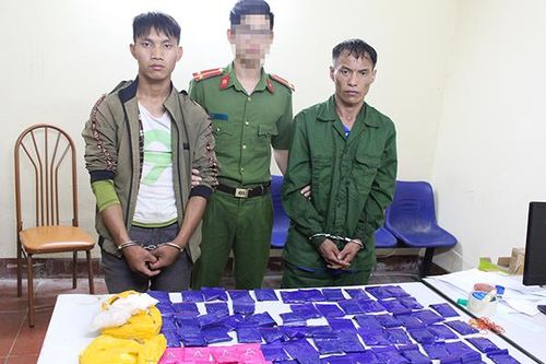 Bắt vụ vận chuyển hơn 15.000 viên ma túy tổng hợp
