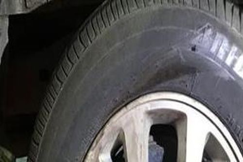 Xe của Công ty CP Công viên nước Đầm Sen gây tai nạn rồi bỏ trốn