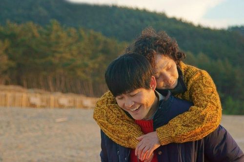 Khi nhà là nơi cơn bão bắt đầu, em cần làm gì để trao đi những cái ôm thay vì nước mắt?