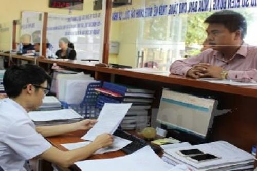 Bãi bỏ hàng loạt quy định liên quan đến công chức, kéo dài thời hạn xử lý kỷ luật