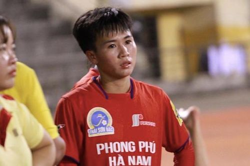 Tuyết Dung nói gì khi 99% vỡ mộng thi đấu ở châu Âu?