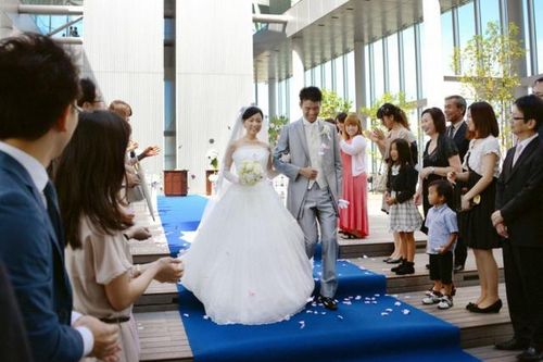 Nhật Bản 'giải cứu' kết hôn muộn