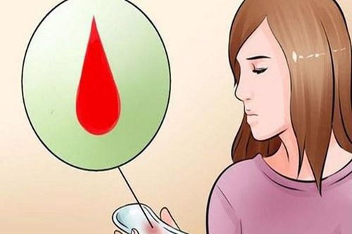 Dấu hiệu nhận biết sớm ung thư buồng trứng ở chị em